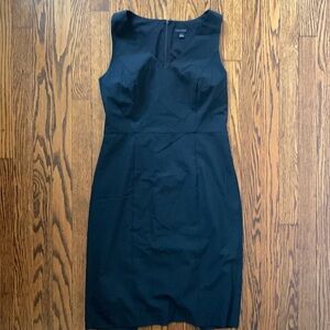 Ann Taylor Size 4 Black Dress